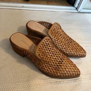 Chinese Laundry Mayflower Woven Rattan Mule